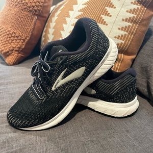 BROOKS revel3 Womens running shoes